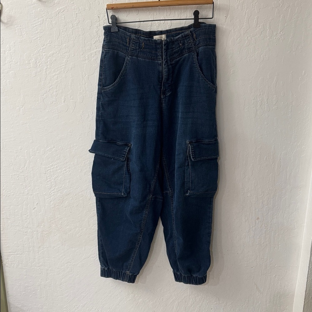 Anthropologie Pilcro High Rise Cargo Jogger Denim Knit Stretchy Jeans Smal - Picture 5 of 12